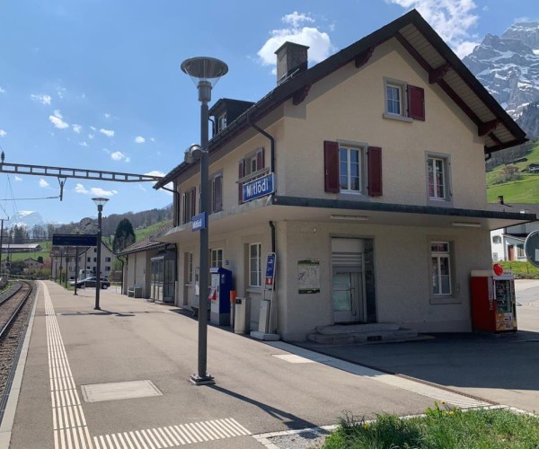 Revier schlicht und bahnsinnig